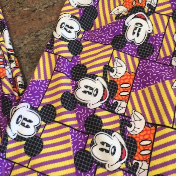 TC NWOT LuLaRoe Disney Leggings DD12 3446 - Picture 2 of 3